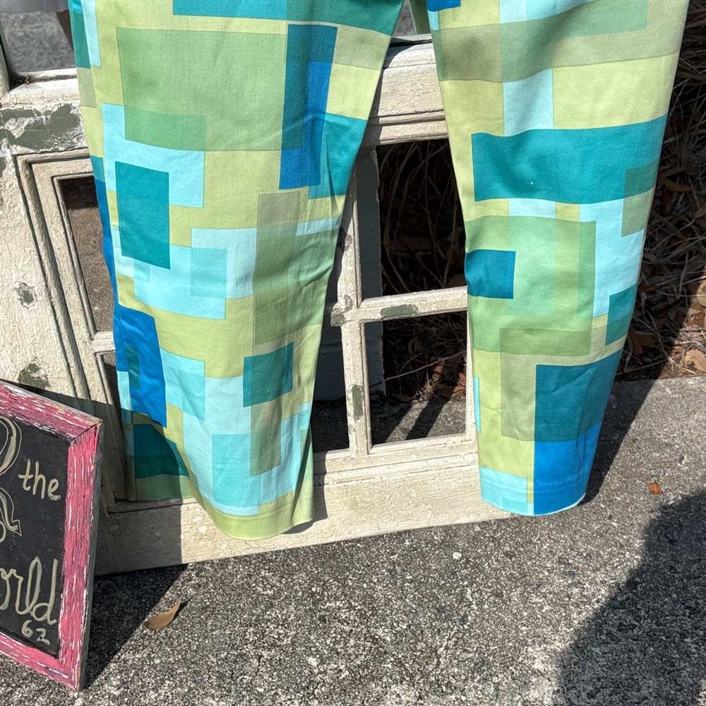 Colorful Geometric Pattern Pants - Picture 5 of 6